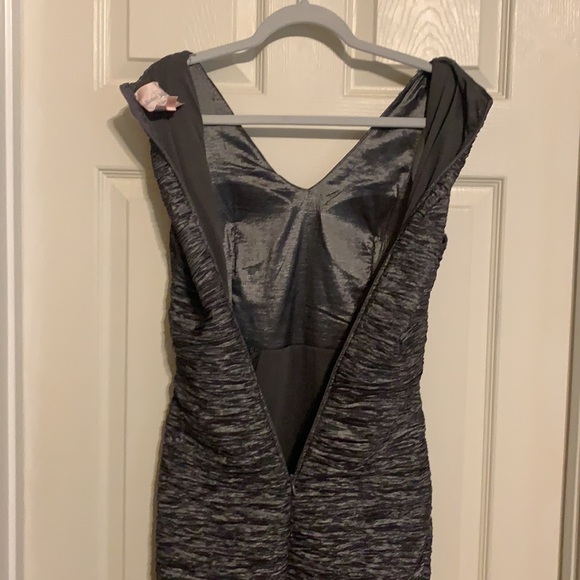 Romeo & Juliet Couture Size Medium - Picture 4 of 4